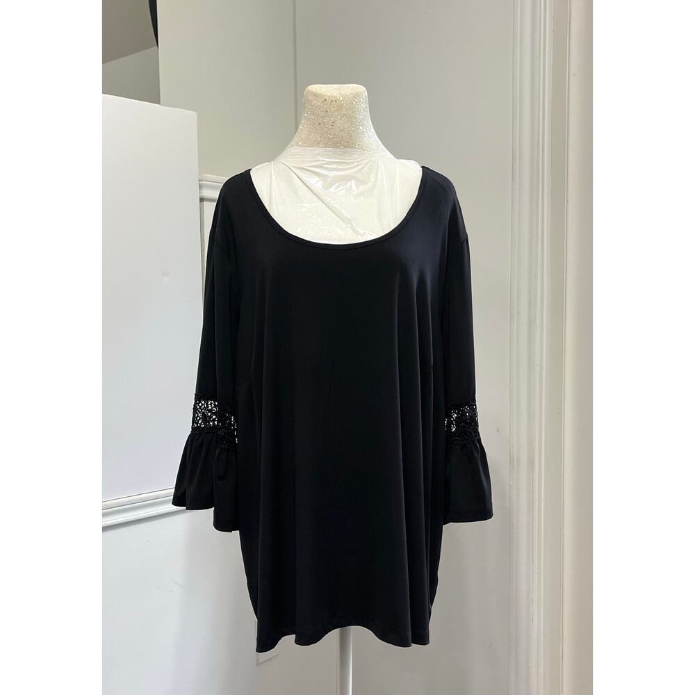 Cathrines black top with lace bell sleeves and scoop neck sz 2xwp‎ boho elegant